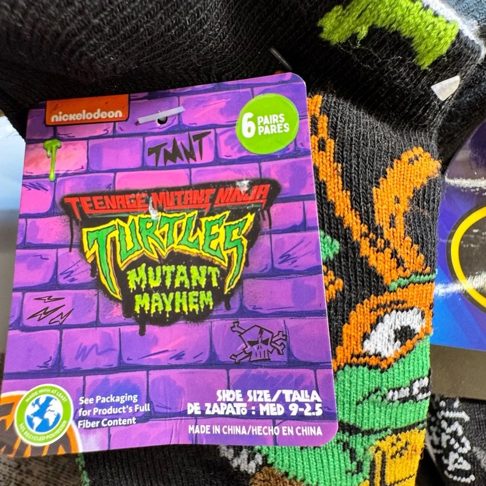 Set of 2 Teenage Mutant Ninja Turtles/DC Batman Socks Brand new Sz‎ M 9-2.5